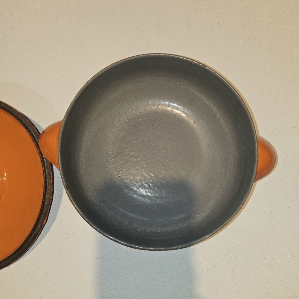 Le Creuset Cookware Pot - Picture 2 of 6